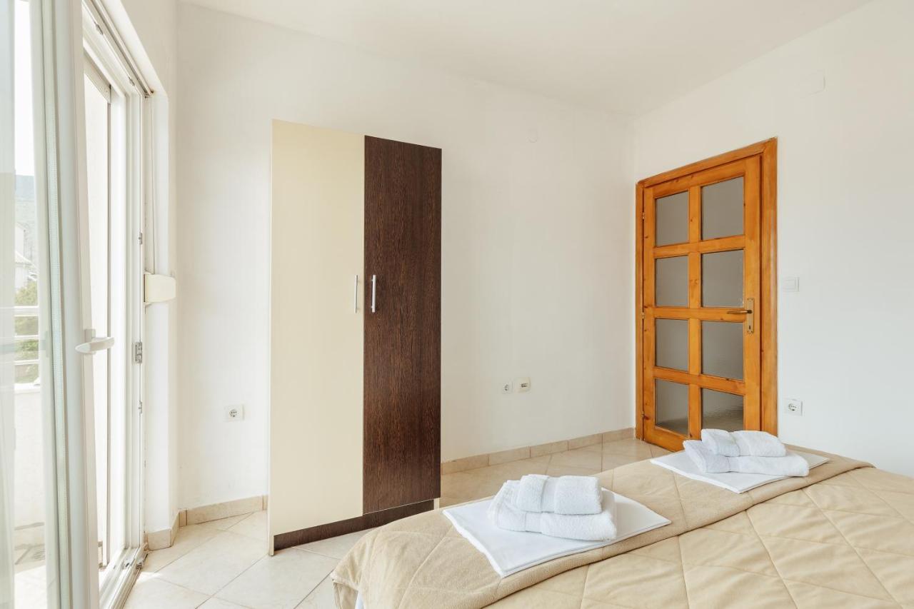 Premium Spot Apartments Херцег Нови Екстериор снимка