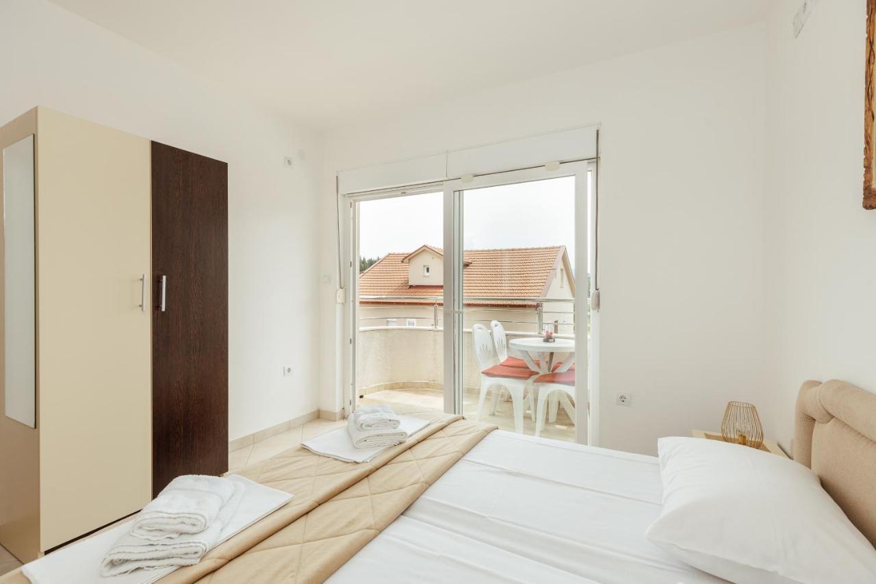 Premium Spot Apartments Херцег Нови Екстериор снимка